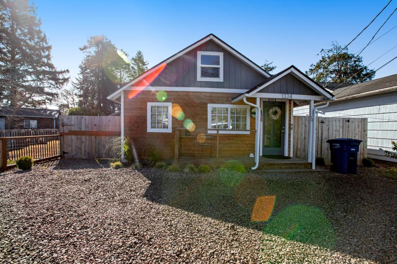 Вилла Siletz Bay Getaway Линкольн-Сити Экстерьер фото